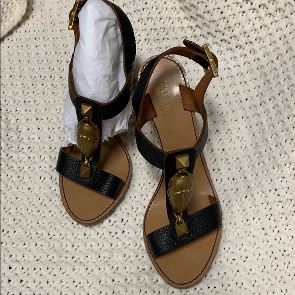 Vintage || Valentino Scarab T-Strap Sandal - Picture 3 of 7